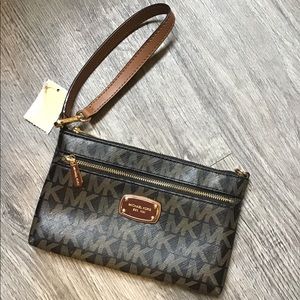 Michael Kors mini Jet Set wristlet